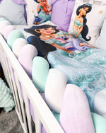 Set Paracolpi Lettino Culla a Treccia e Cuscini Sfoderabili Principessa Disney Jasmine - universo del bambino