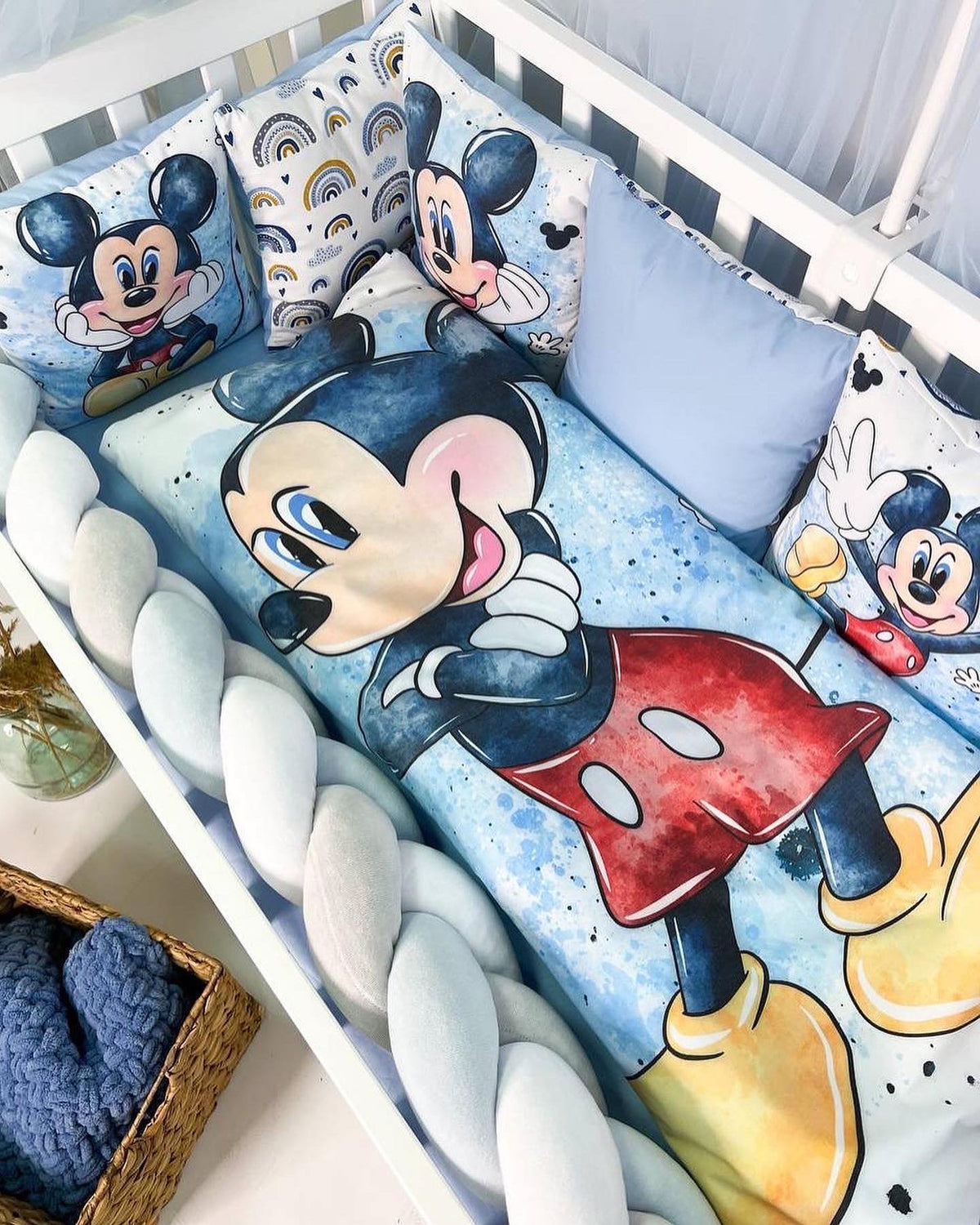 Set Paracolpi Lettino Culla a Treccia e Cuscini Sfoderabili Topolino Mickey Mouse - universo del bambino