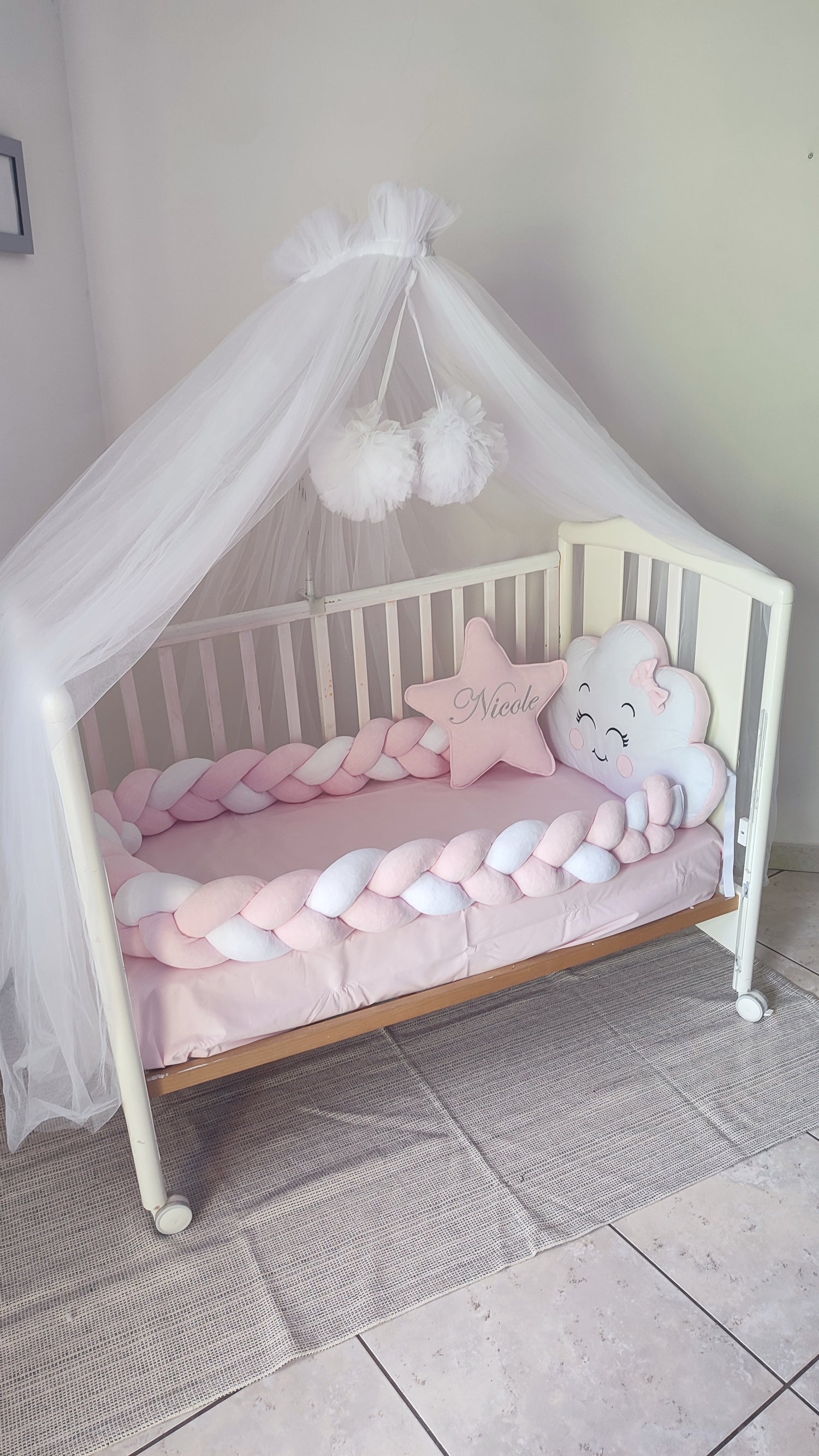 Set paracolpi treccia lettino rosa bianco cuscini stella personalizzata nome e nuvola bambina