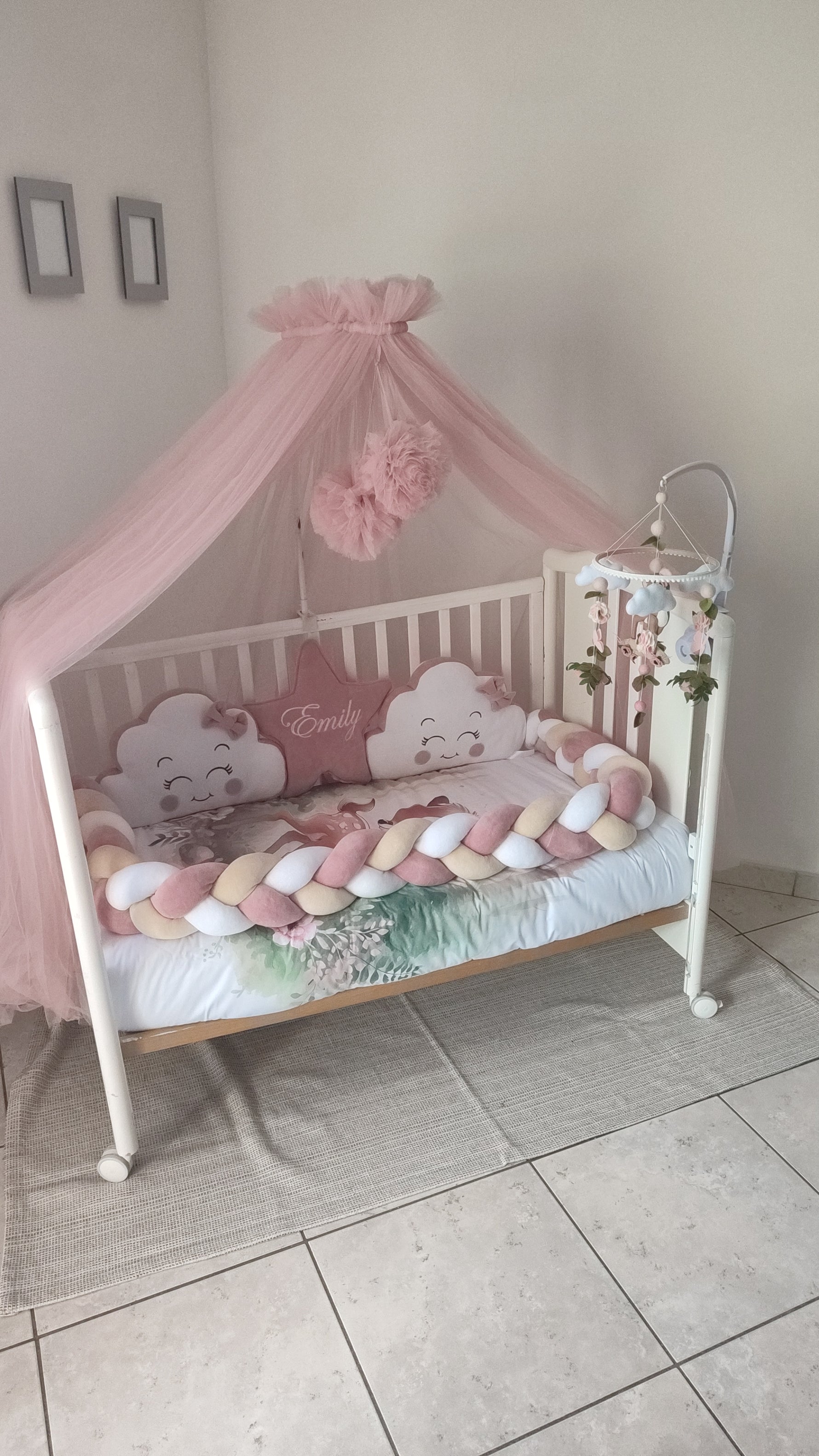 Set paracolpi treccia lettino rosa cuscini due nuvole e stella personalizzata nome ricamato
