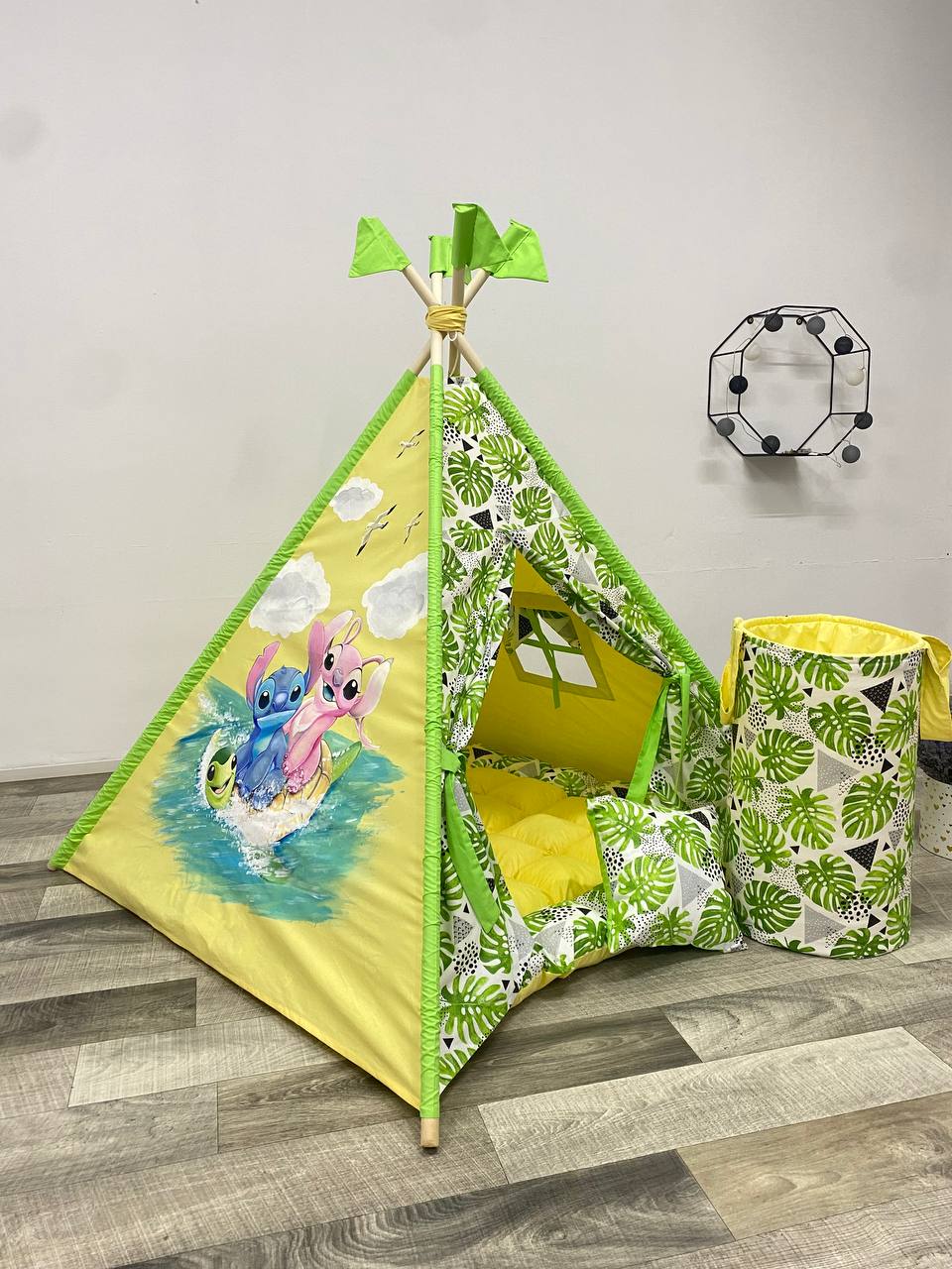 Tenda giochi bambini cotone dipinta a mano  alieno blu kawaii personalizzata con nome, tappeto  cuscino incluso 