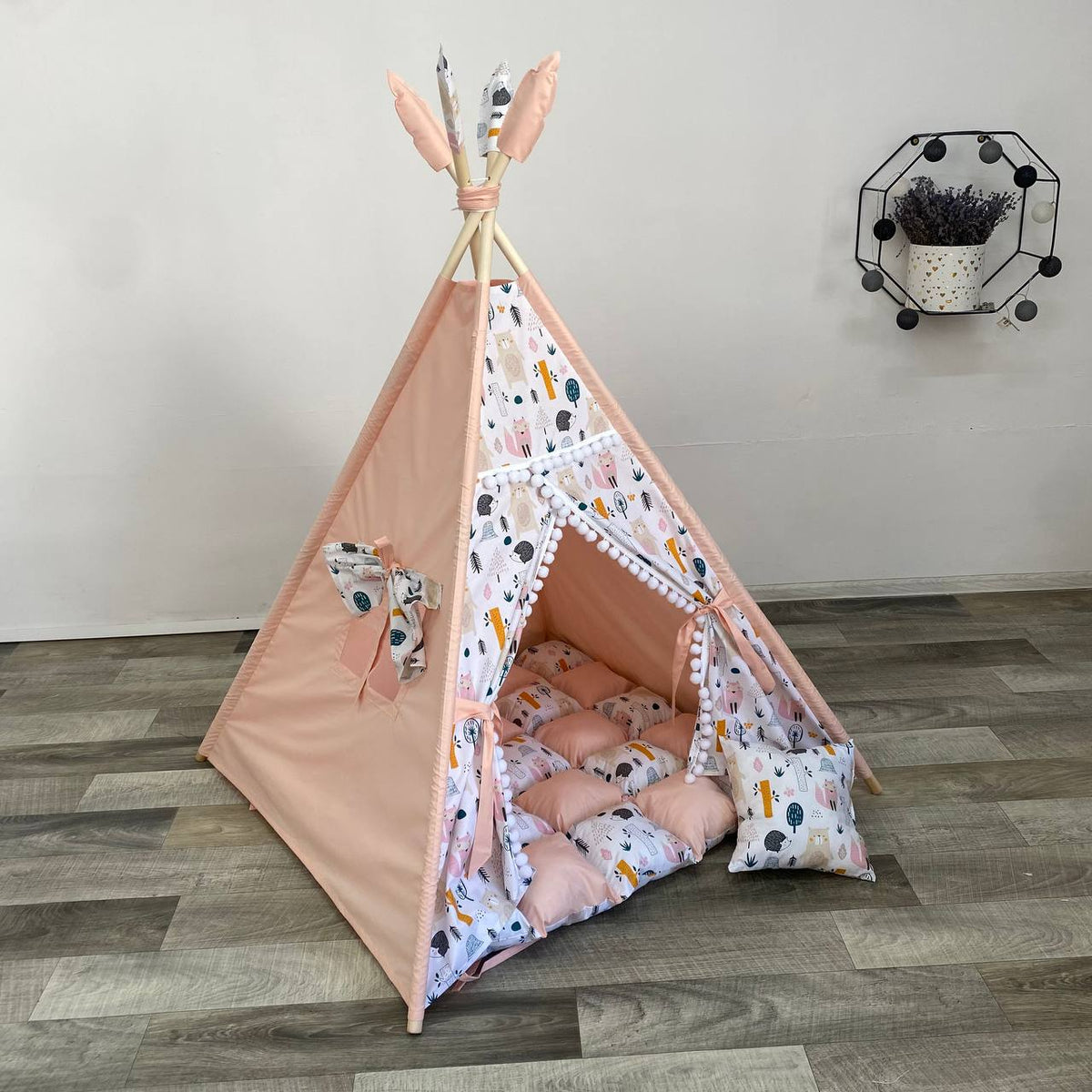 tenda giochi fantasia piume colore pesca con tappeto imbottito con finestra laterale
