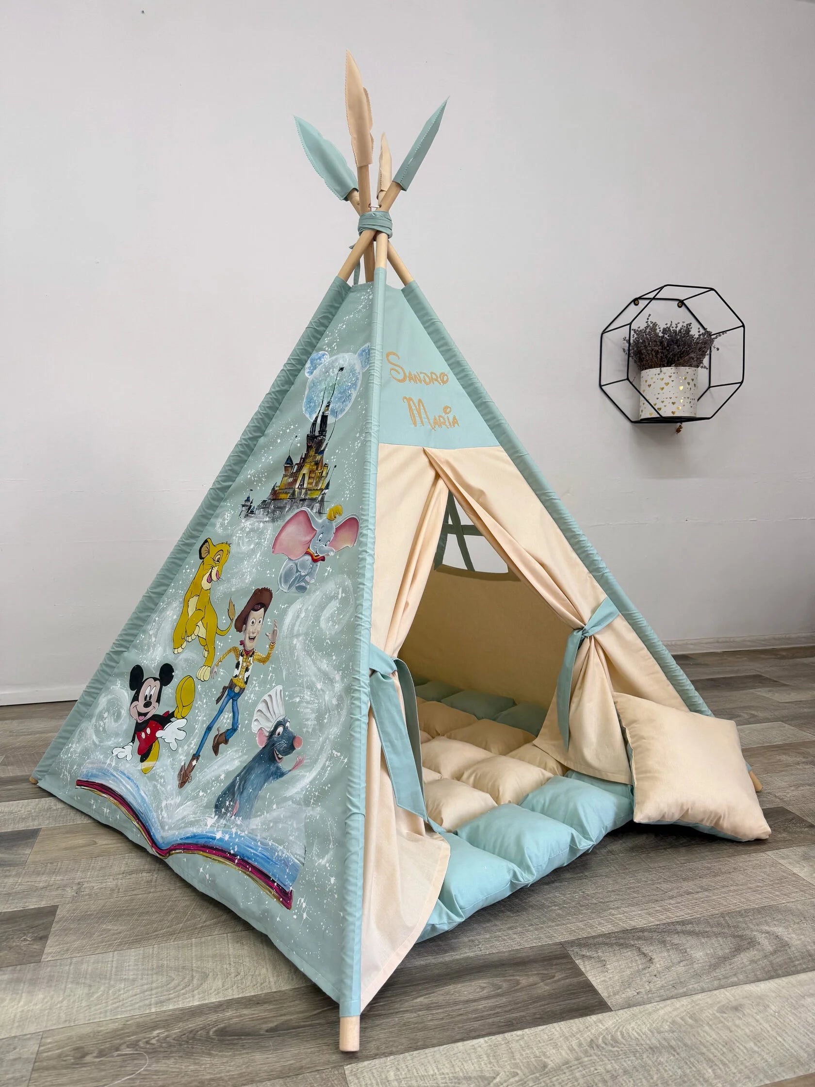 Tenda teepee bambini Disney libro magico verde acqua beige dipinta a mano con tappetto e nome personalizzato