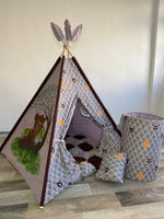 Set tenda tipi bambini orso foresta dipinto a mano con cuscini, materassino e cestoni coordinati alberi orsetti volpi