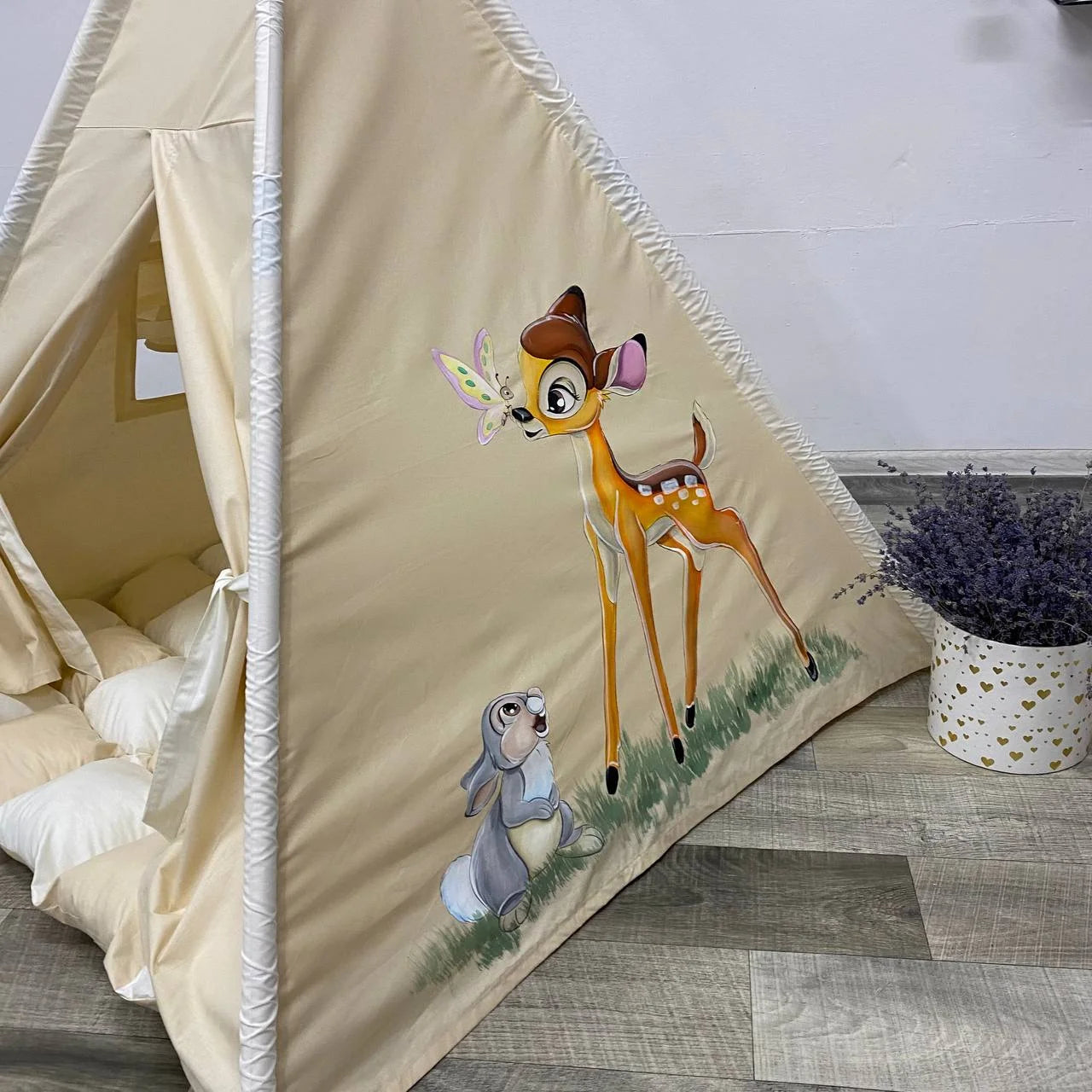 Tenda giochi bambini cotone dipinta a mano tema animale bosco personalizzata con nome, materassino imbottito, cuscino e pali pieghevoli inclusi unisex 