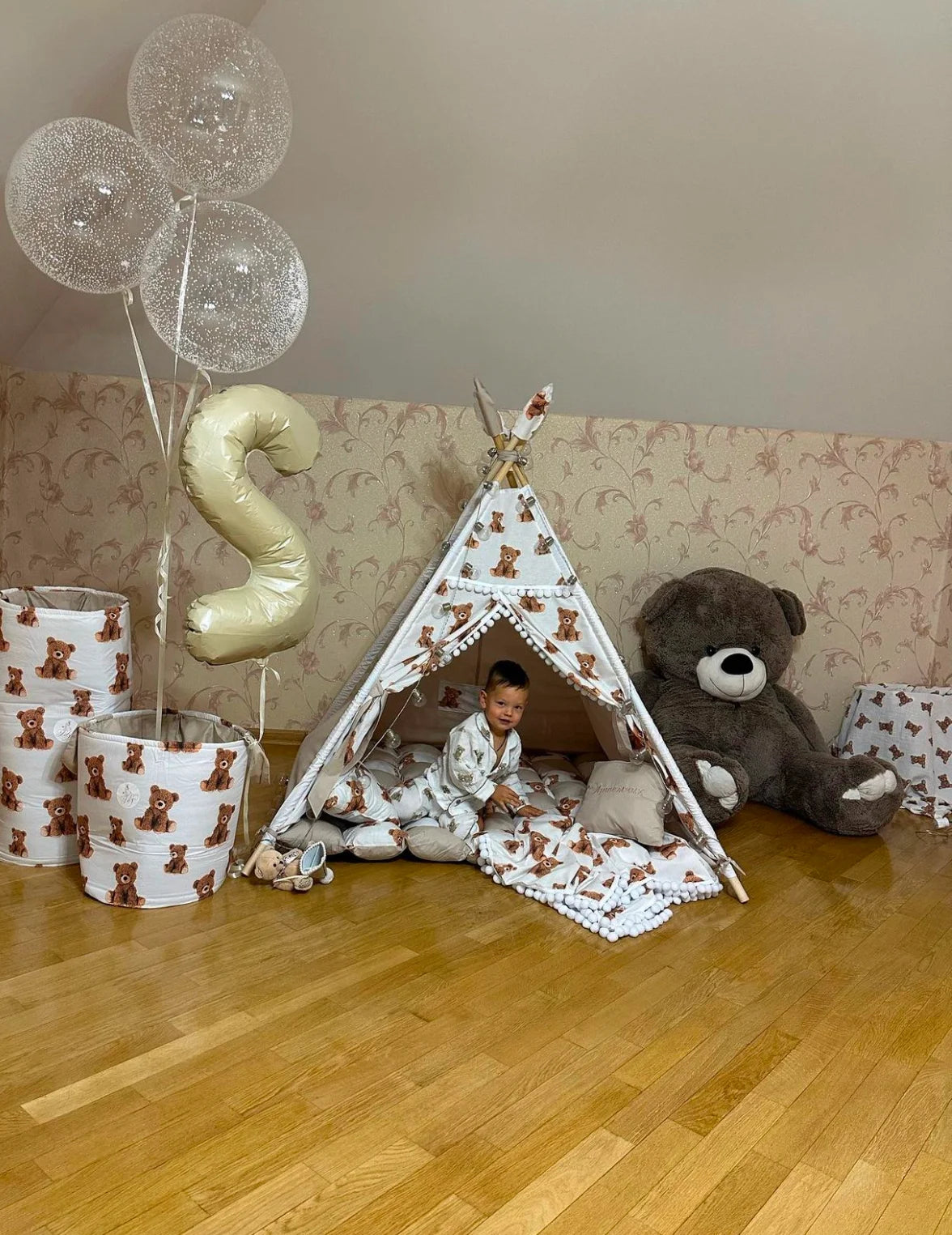 Tenda giochi bambini cotone panna bianco dipinta a mano tema orsetti personalizzata con nome, tappeto tema compleanno bambino